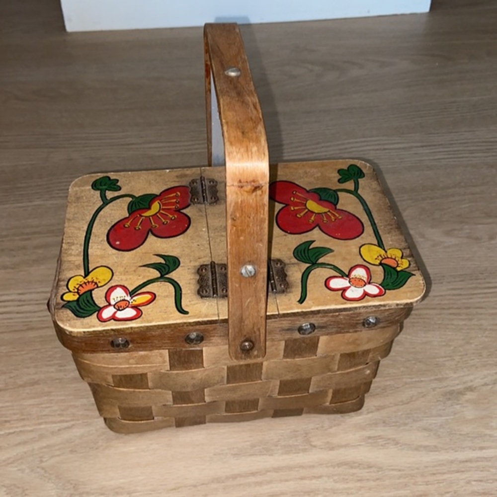 Vintage picnic basket made in Japan 🧺